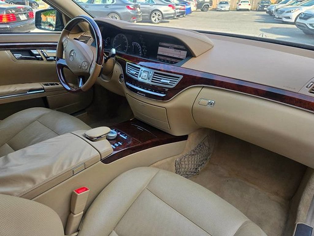 Used 2013 Mercedes-Benz S 550 4MATIC image 23
