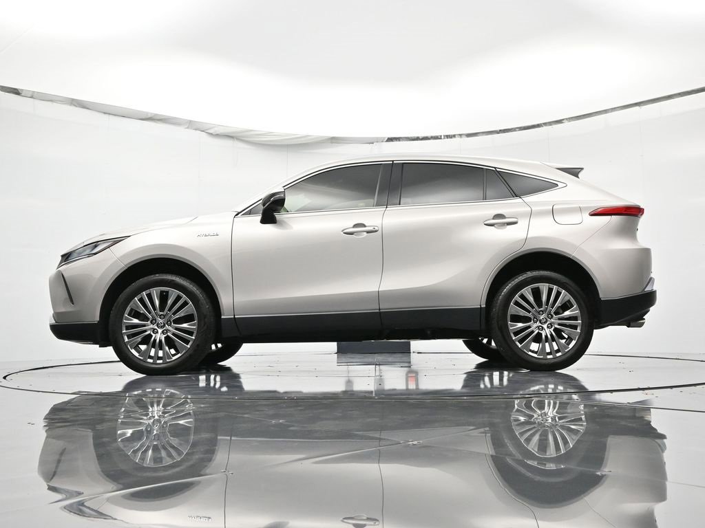 Used 2021 Toyota Venza Limited image 42