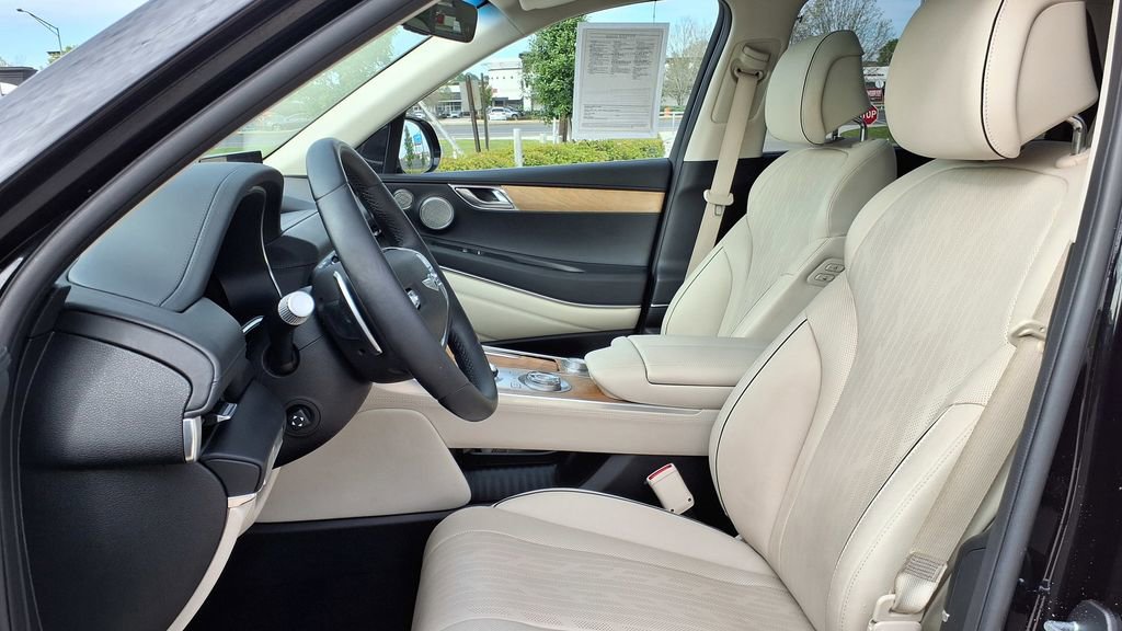 Used 2023 Genesis GV80 2.5T w/ Prestige Package image 16