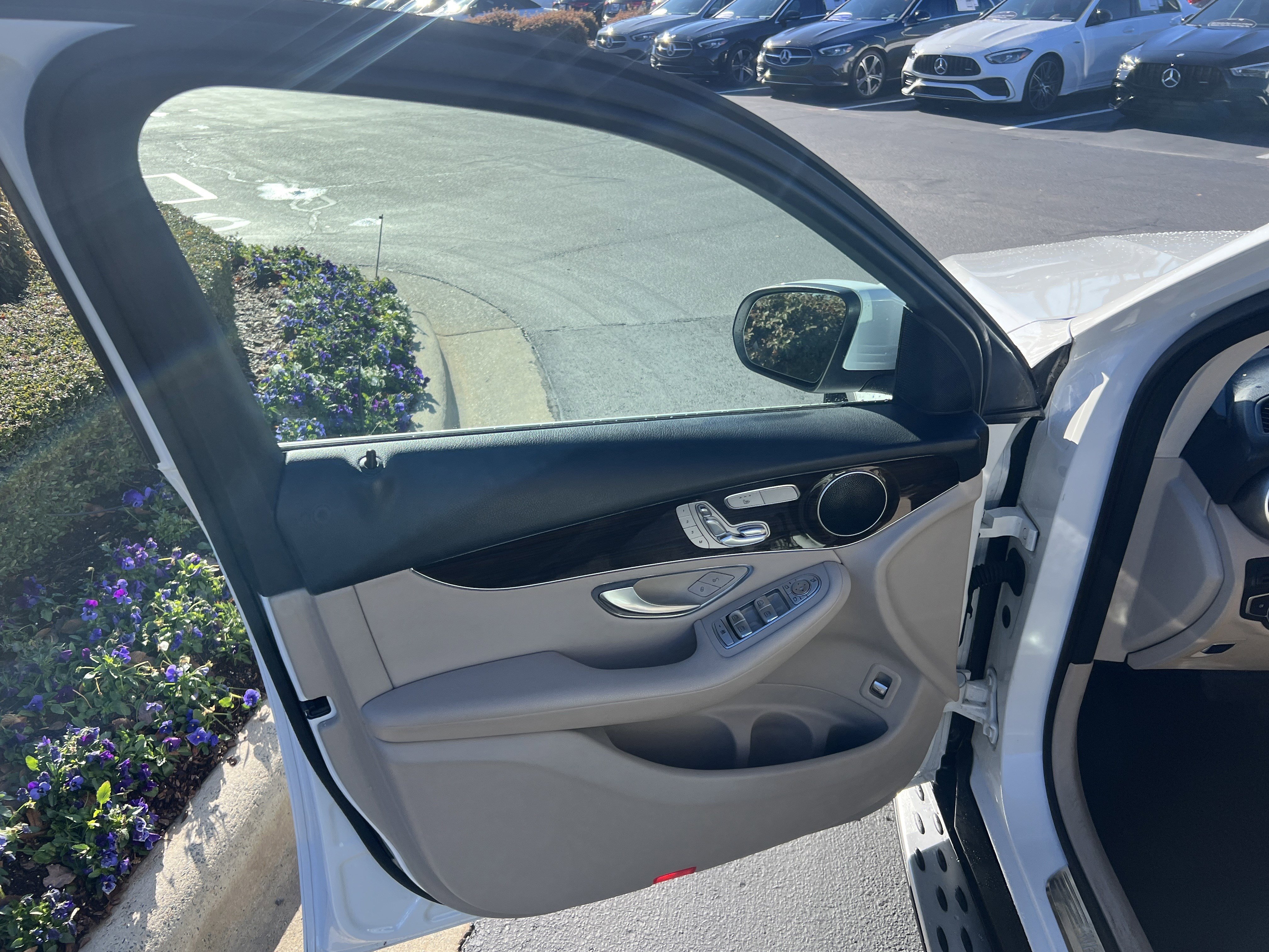 Certified 2019 Mercedes-Benz GLC 300 4MATIC w/ Premium Package image 14