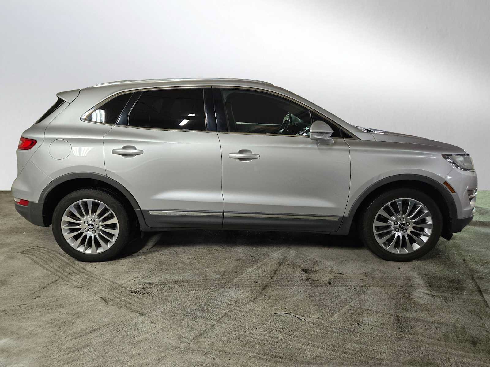 Used 2015 Lincoln MKC AWD w/ Equipment Group 102A Reserve image 2