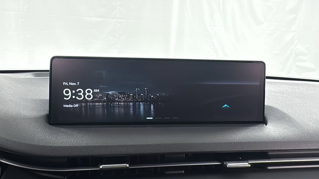 Used 2025 Genesis GV70 3.5T Sport image 25