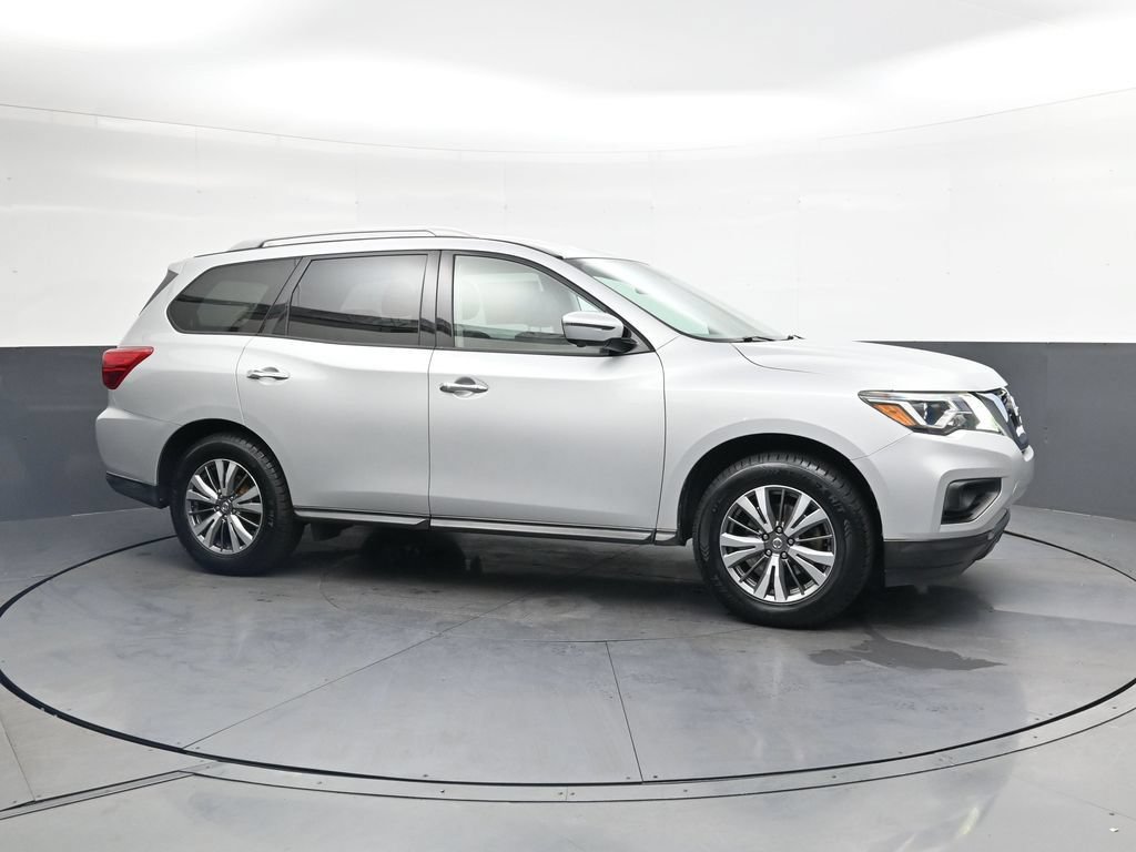 Used 2020 Nissan Pathfinder SL AWD/4WD image 4