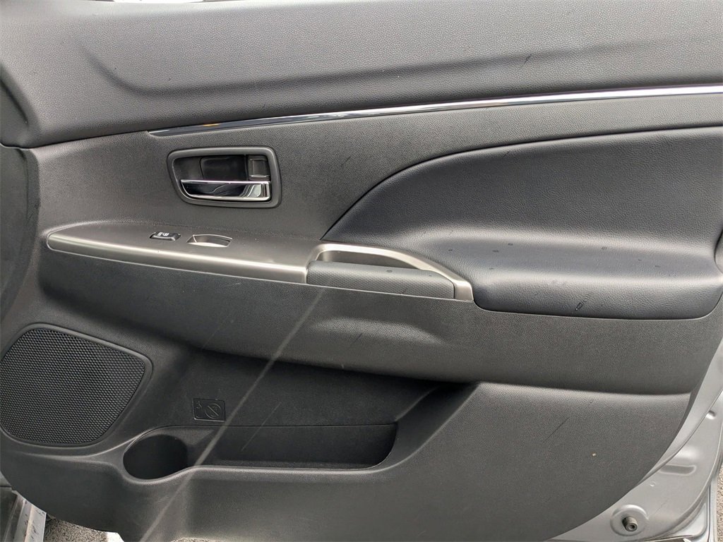 Used 2025 Mitsubishi Outlander Sport AWD image 33