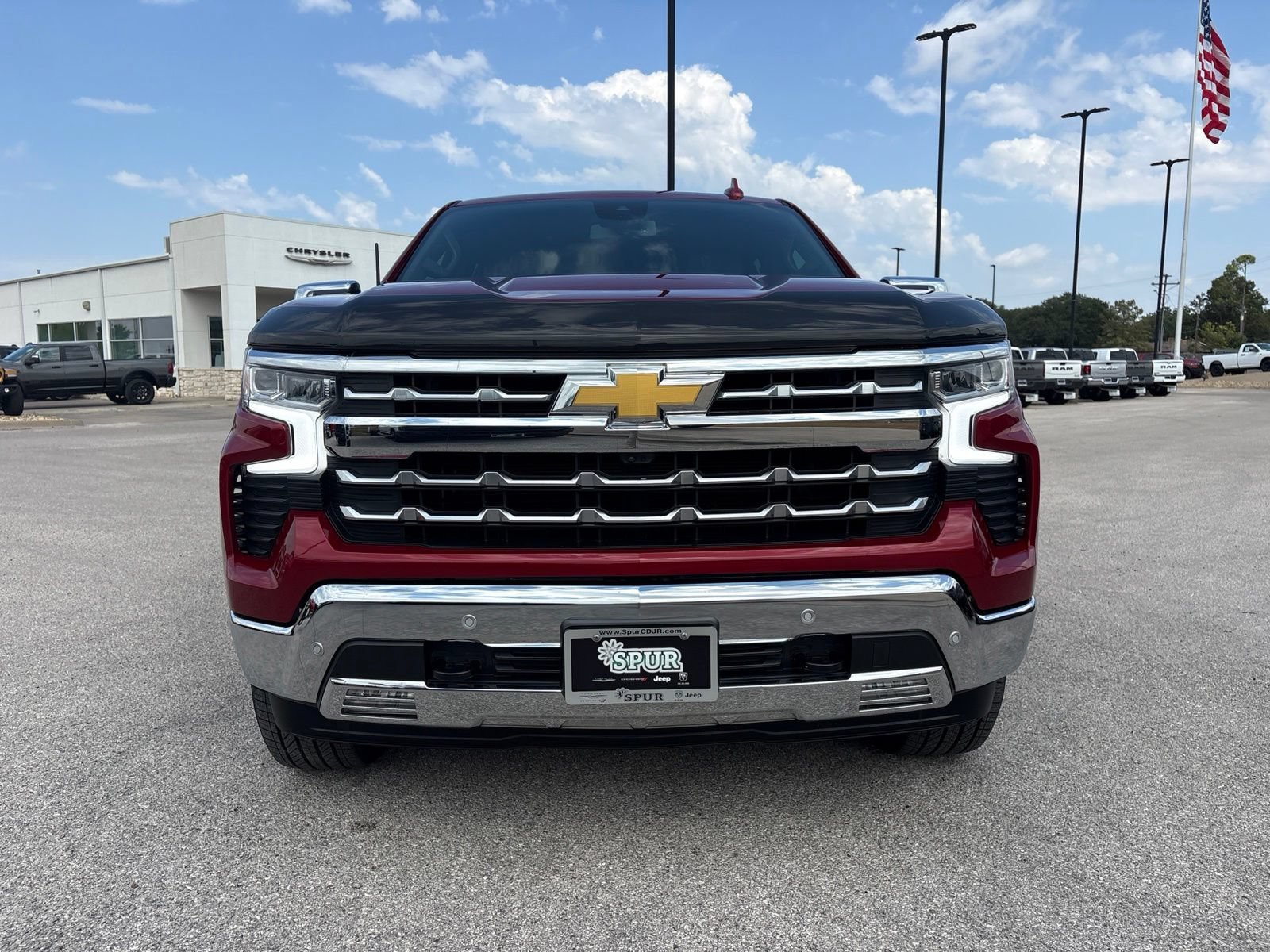 Used 2024 Chevrolet Silverado 1500 LTZ w/ LTZ Convenience Package II RWD image 8