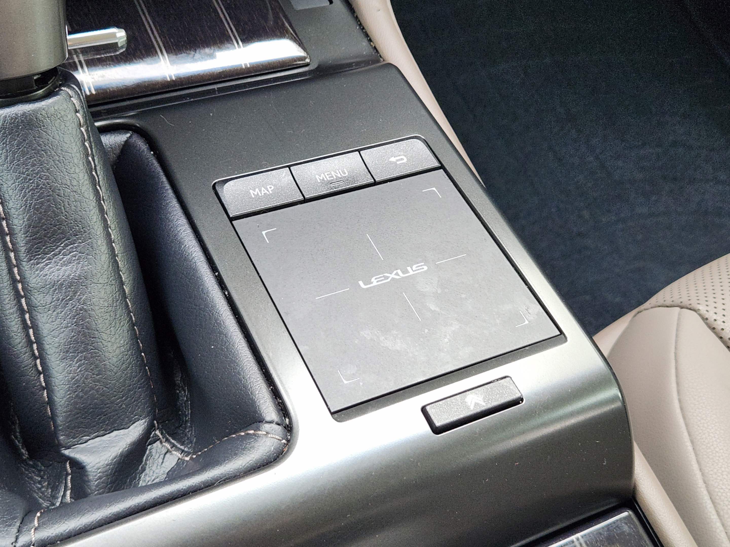 Certified 2023 Lexus GX 460 Premium w/ Premium Package AWD/4WD image 23