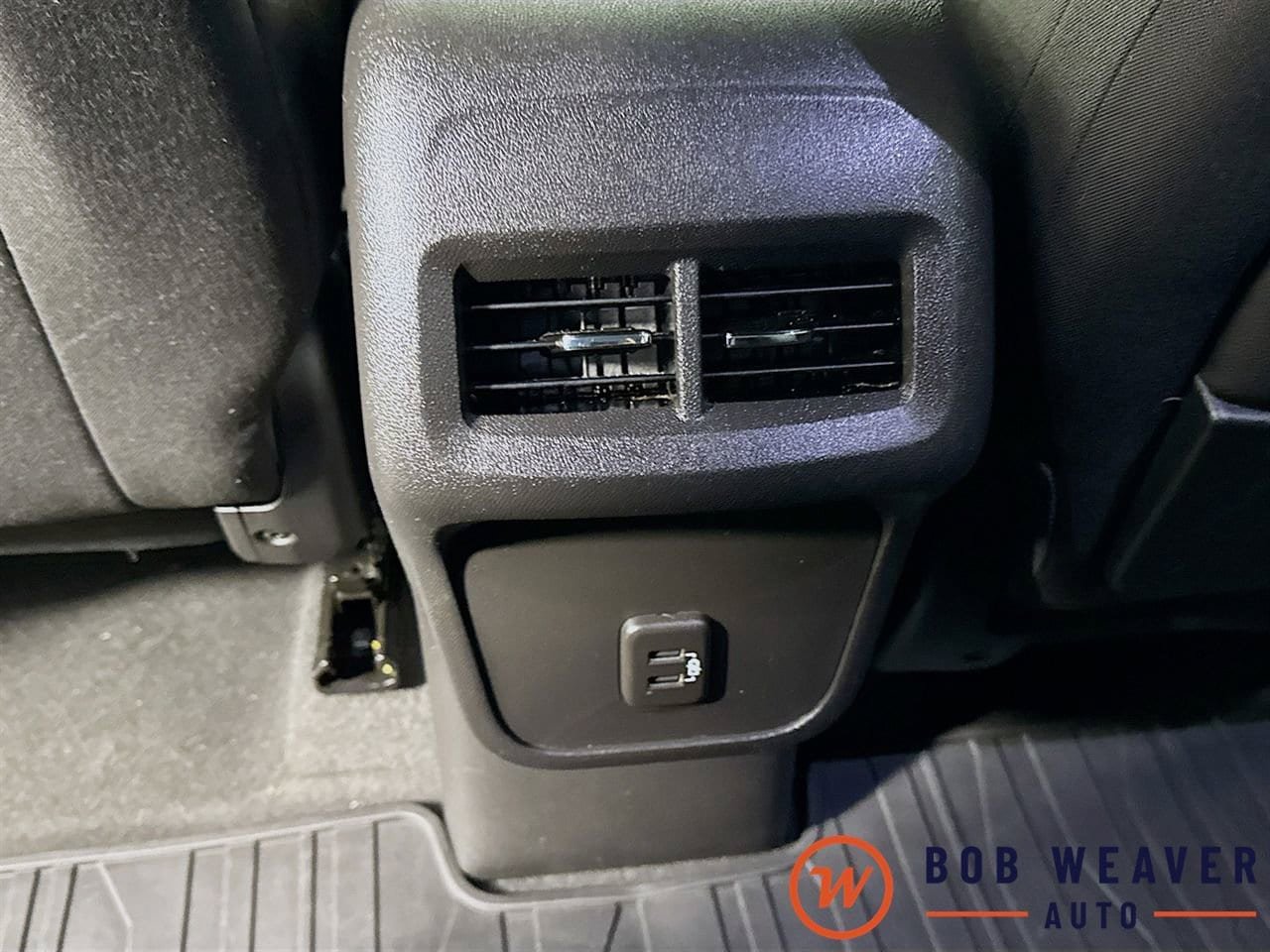 Used 2022 GMC Terrain SLE AWD/4WD image 31