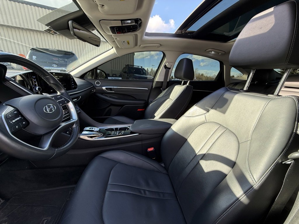 Used 2022 Hyundai Sonata Limited w/ Winter Weather Package image 5