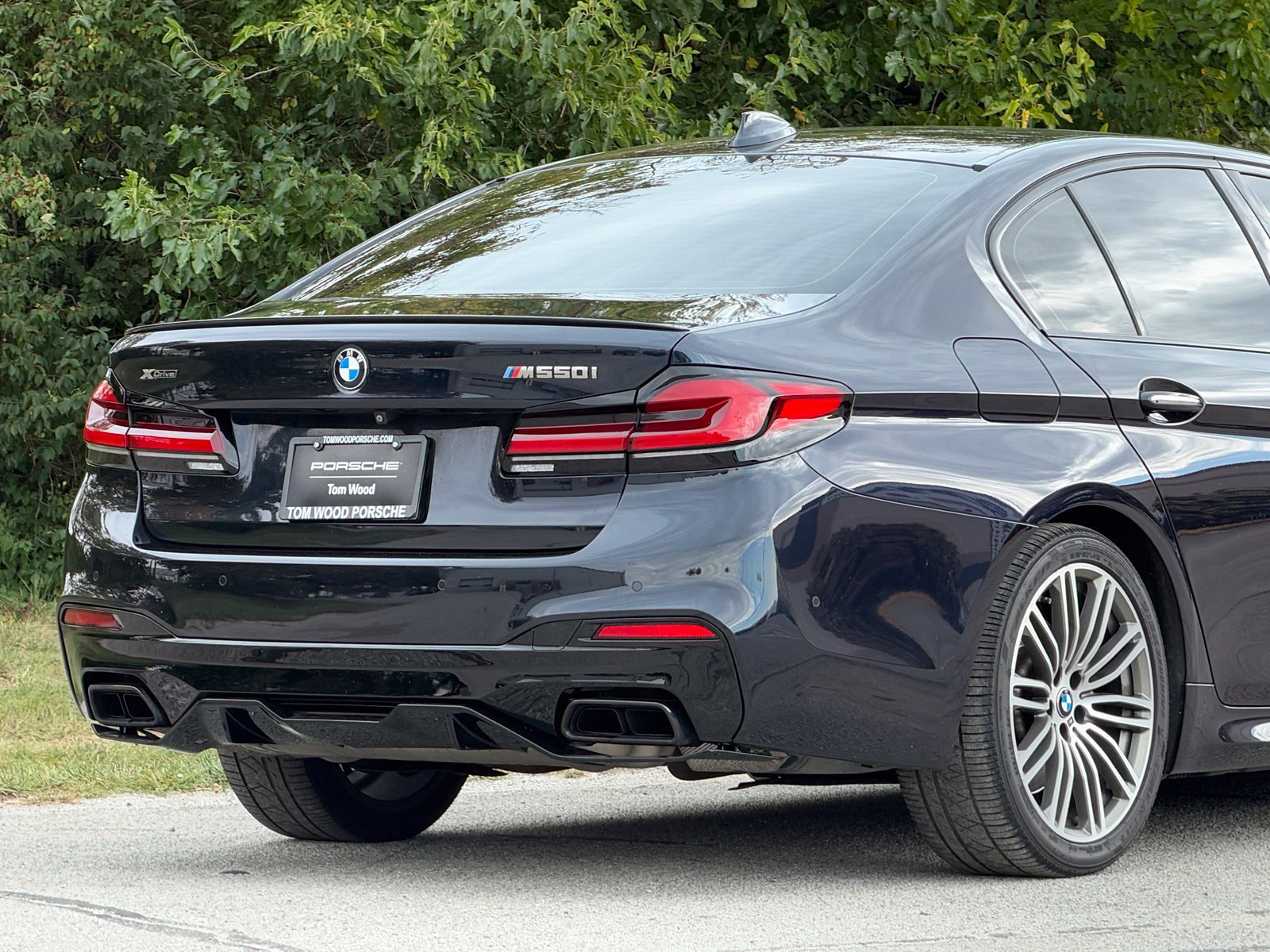 Used 2018 BMW M550i xDrive AWD/4WD image 9