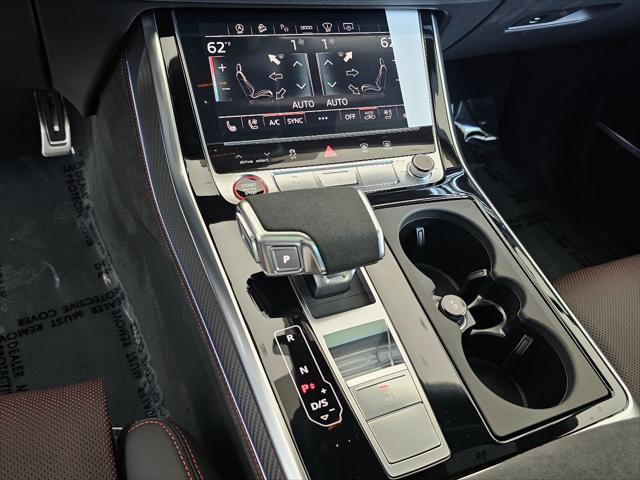 New 2025 Audi RS Q8 performance image 11