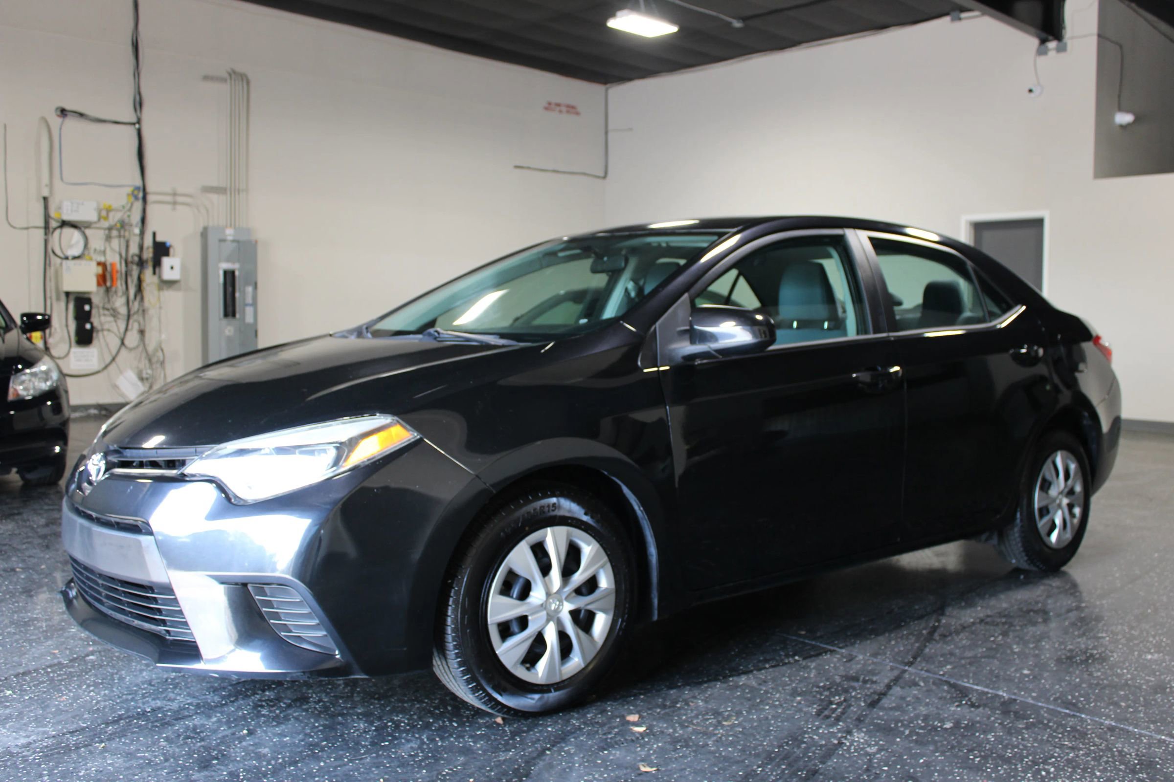 Used 2014 Toyota Corolla L FWD image 6