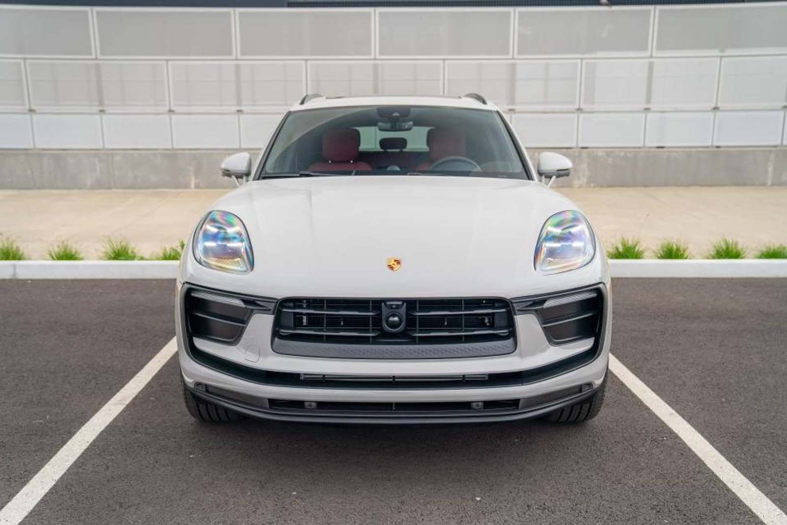 New 2026 Porsche Macan AWD/4WD image 6