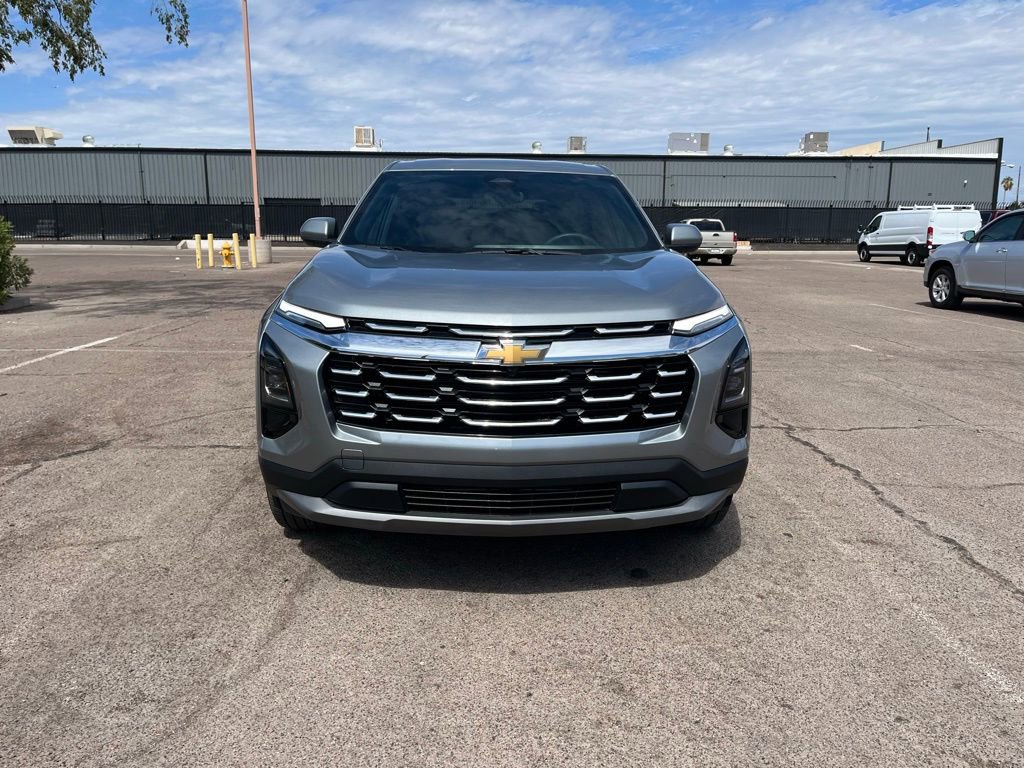 Used 2025 Chevrolet Equinox LT image 3