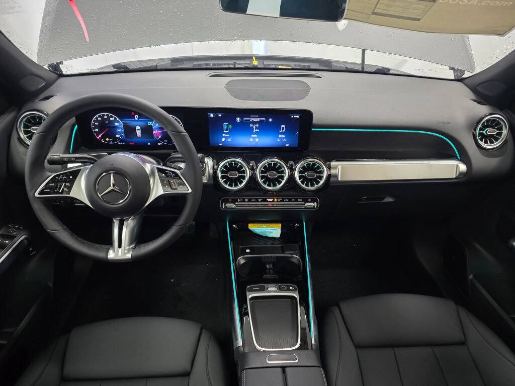 New 2026 Mercedes-Benz GLB 250 4MATIC image 17