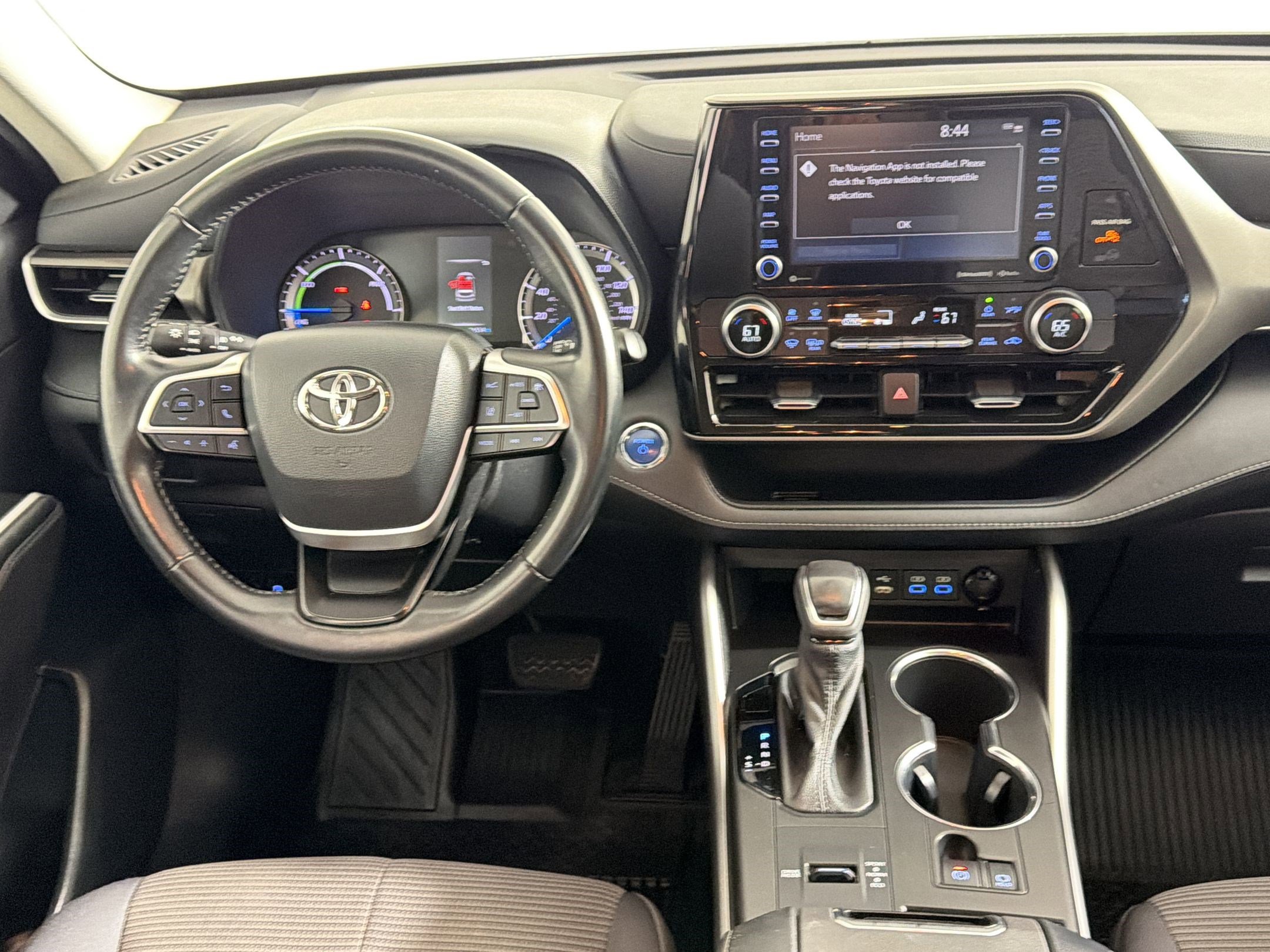 Used 2022 Toyota Highlander LE AWD/4WD image 27