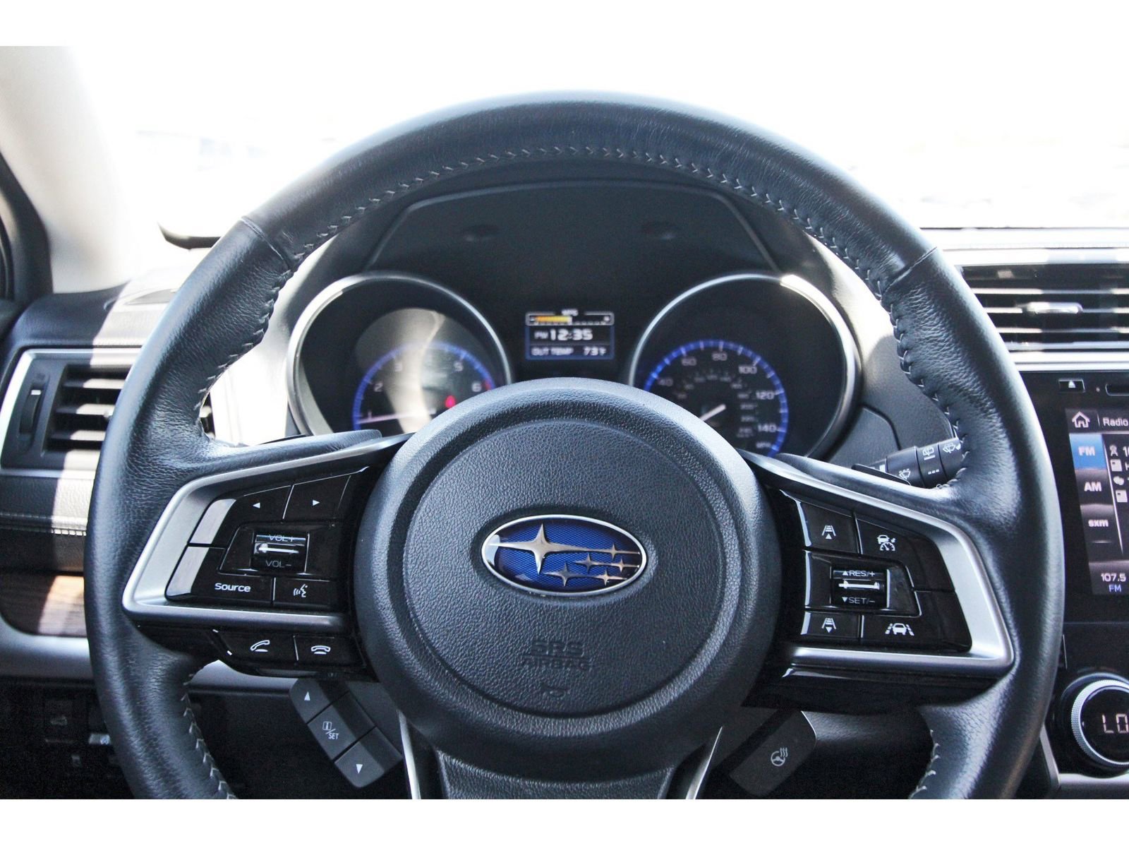 Used 2018 Subaru Outback 2.5i Touring image 11