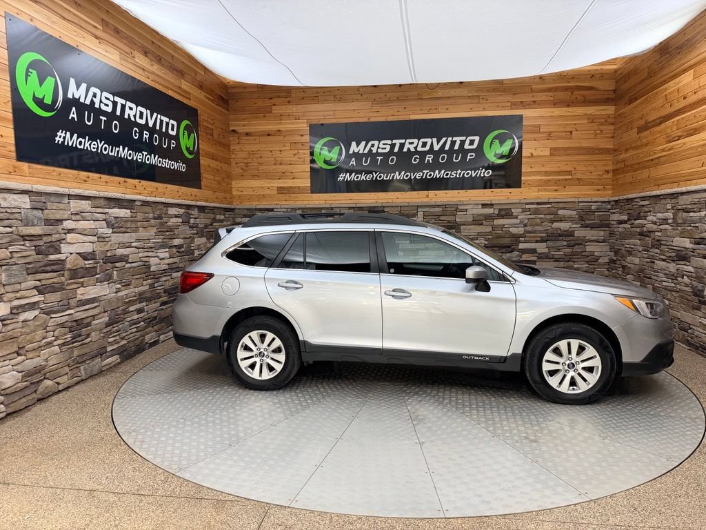 Used 2017 Subaru Outback 2.5i Premium AWD/4WD image 12