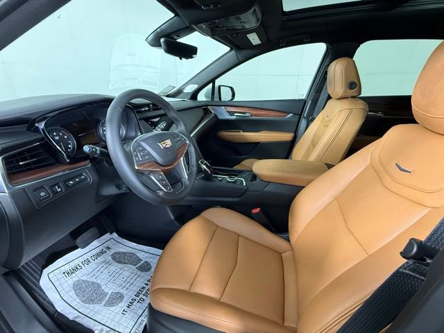 New 2025 Cadillac XT5 Premium Luxury w/ Technology Package AWD/4WD image 13