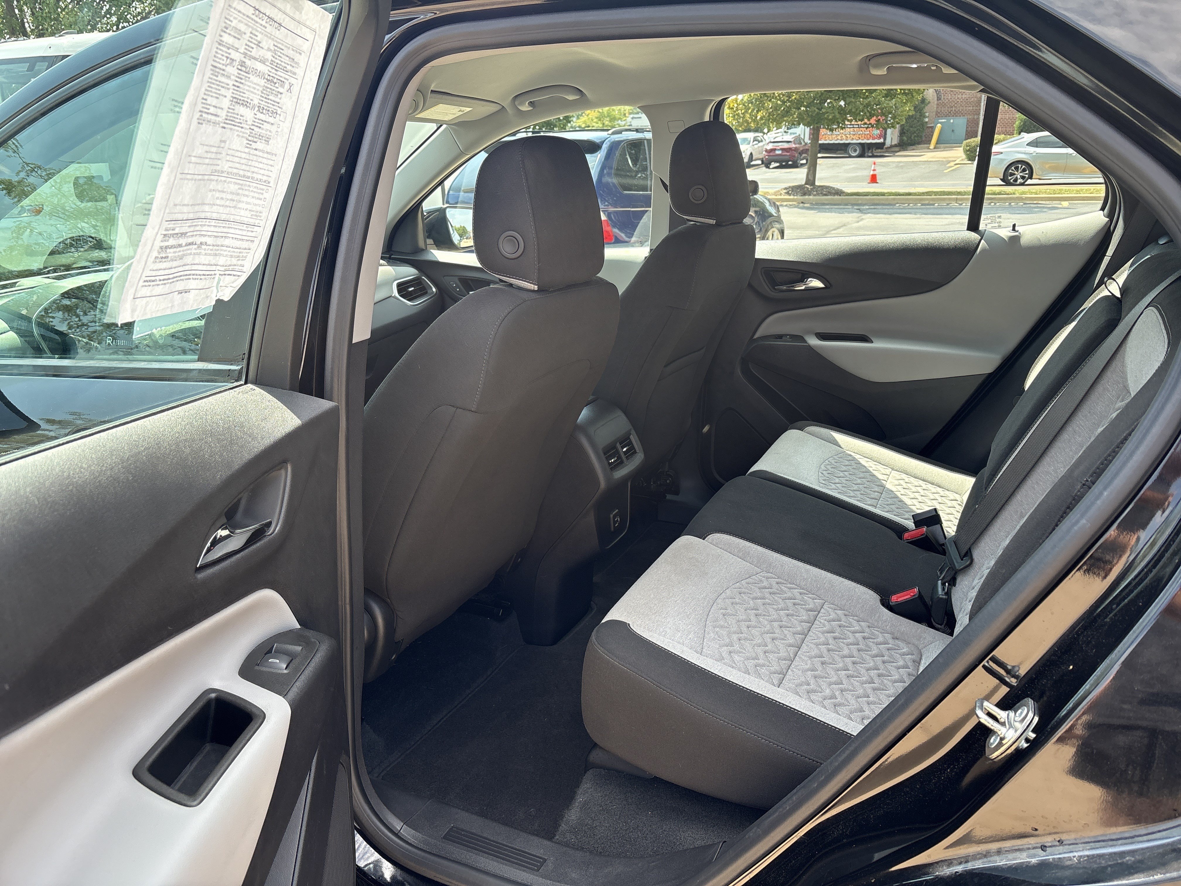 Used 2024 Chevrolet Equinox LS w/ Midnight Edition FWD image 11