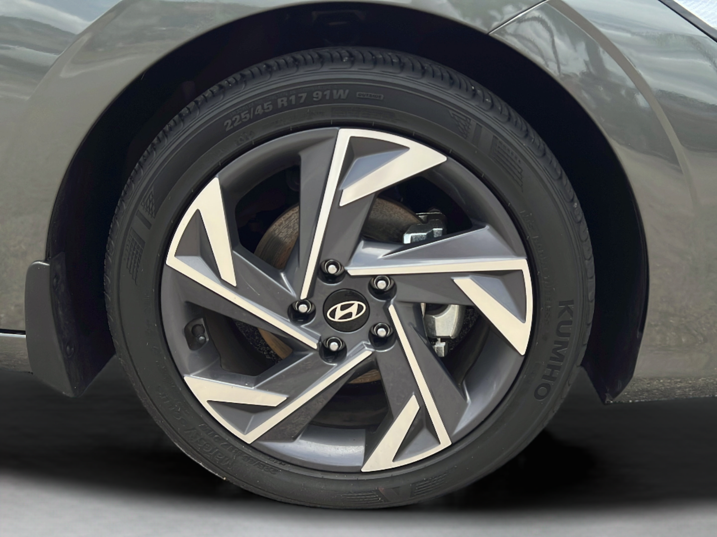 Certified 2025 Hyundai Elantra Sport FWD image 24