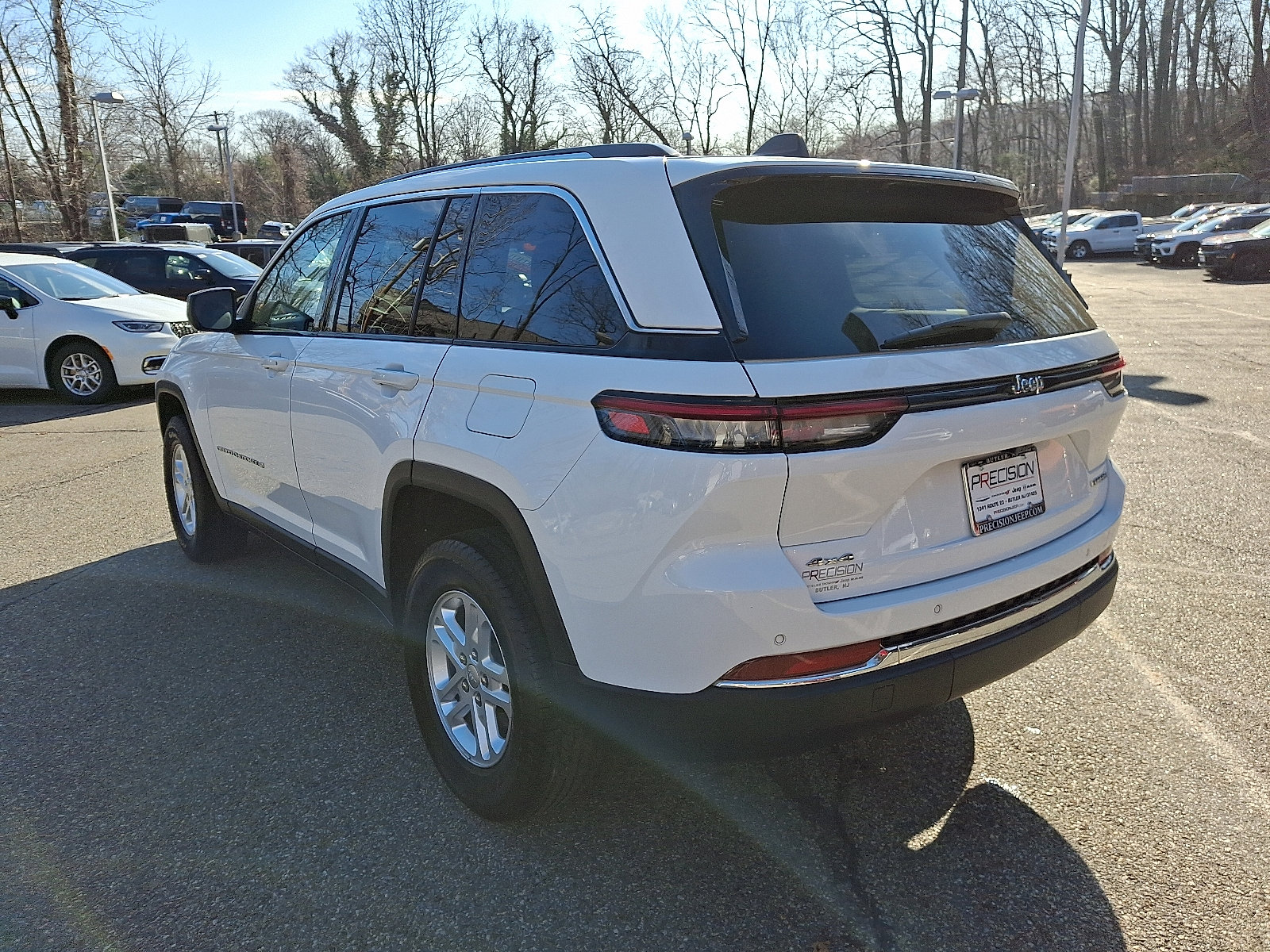 Certified 2023 Jeep Grand Cherokee Laredo image 5