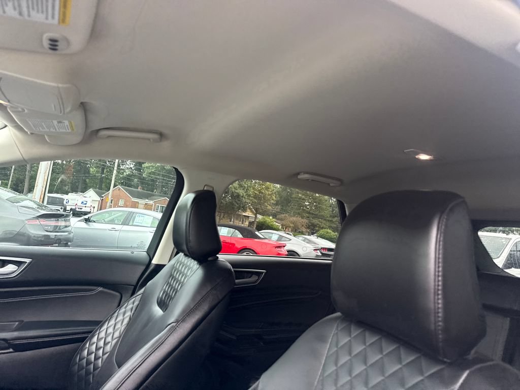 Used 2024 Ford Edge Titanium w/ Equipment Group 301A AWD/4WD image 27