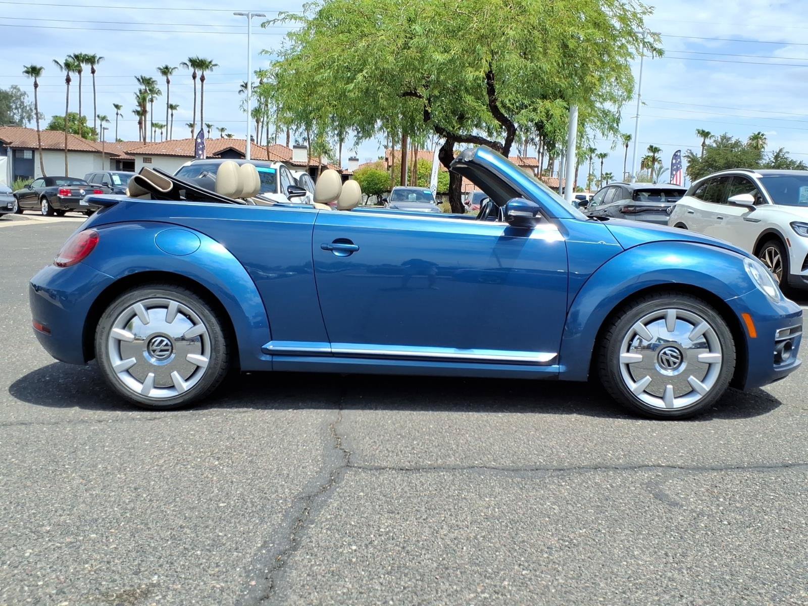 Used 2019 Volkswagen Beetle 2.0T SE w/ SE Premium Package FWD image 8