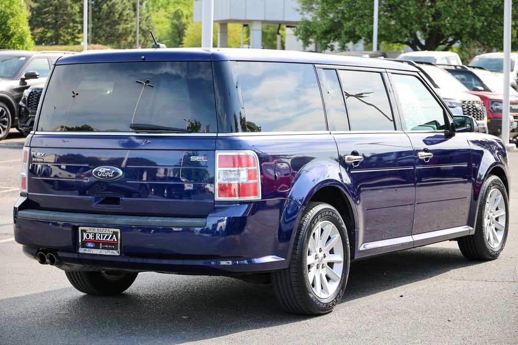 Used 2011 Ford Flex SEL w/ Rapid Spec Order Code FWD image 22