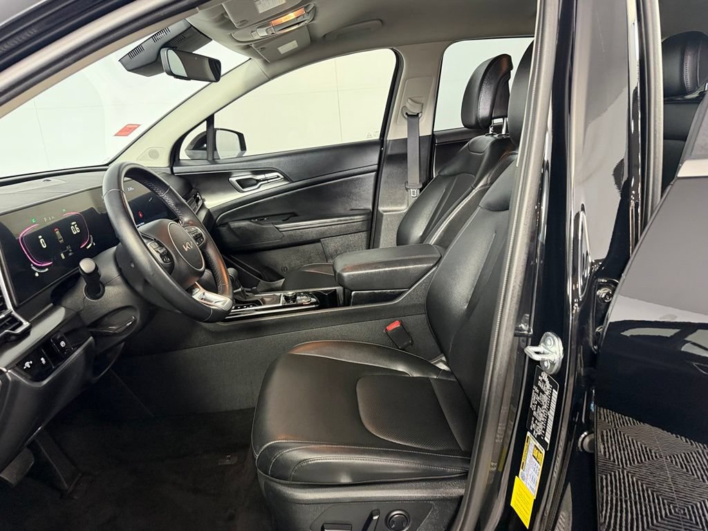Used 2025 Kia Sportage EX FWD image 20