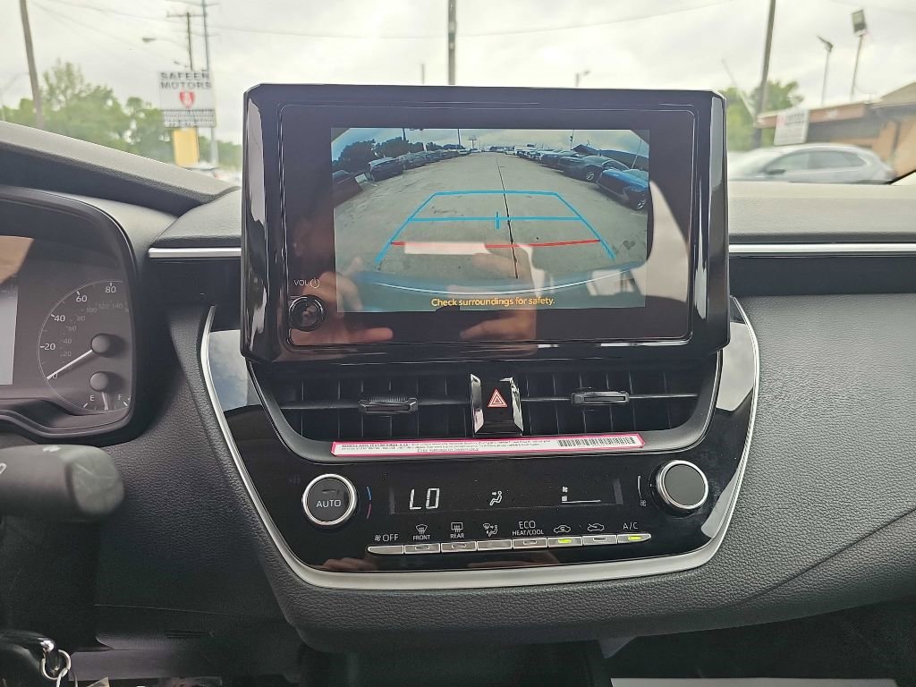 Used 2024 Toyota Corolla LE image 32