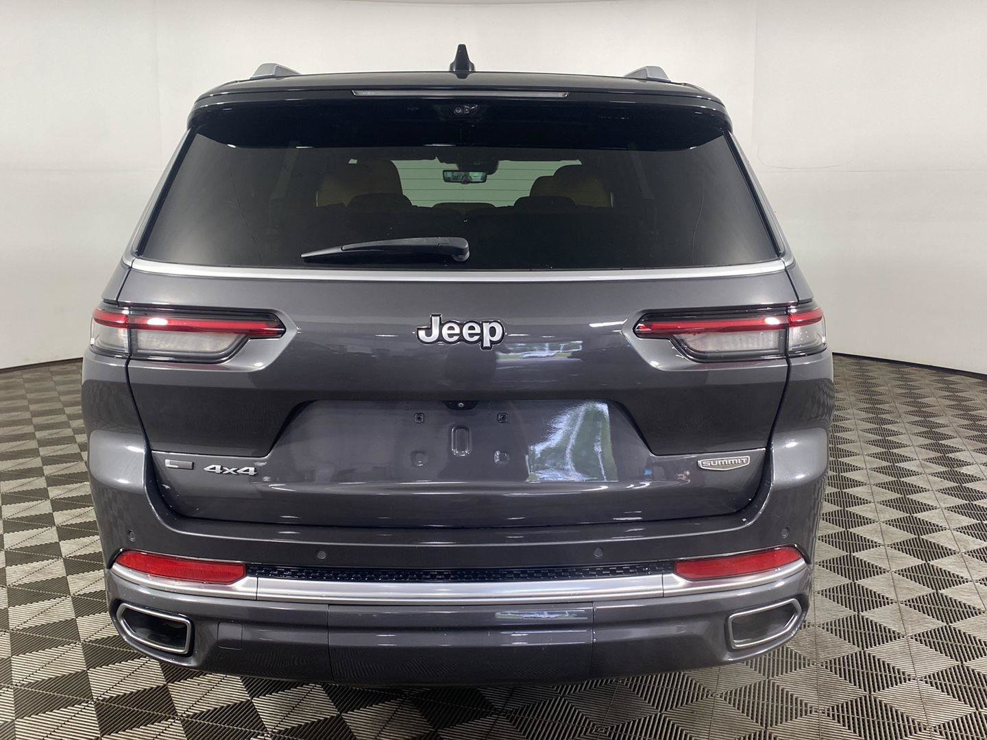 Used 2021 Jeep Grand Cherokee L Summit AWD/4WD image 8