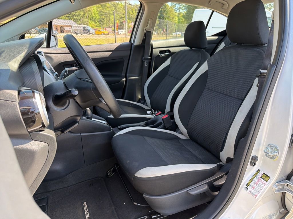 Used 2021 Nissan Versa SV FWD image 17