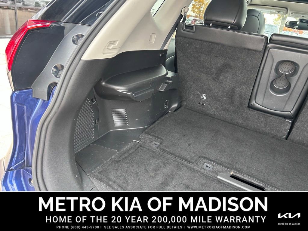 Used 2017 Nissan Rogue SL w/ SL Premium Package image 36