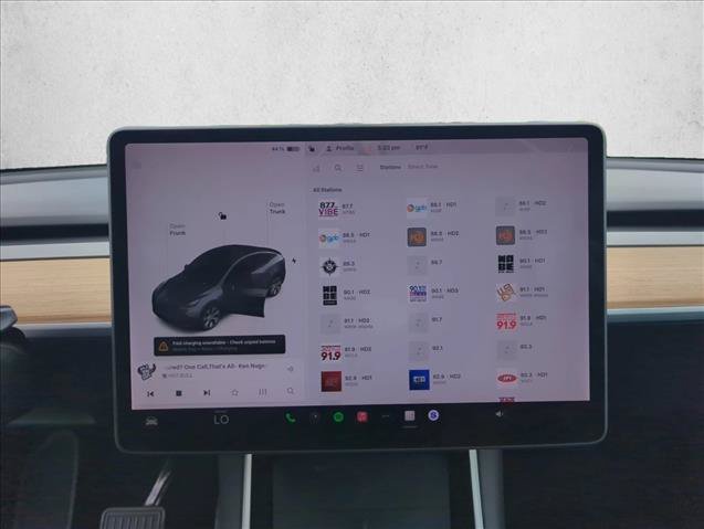 Used 2021 Tesla Model Y Long Range AWD/4WD image 16