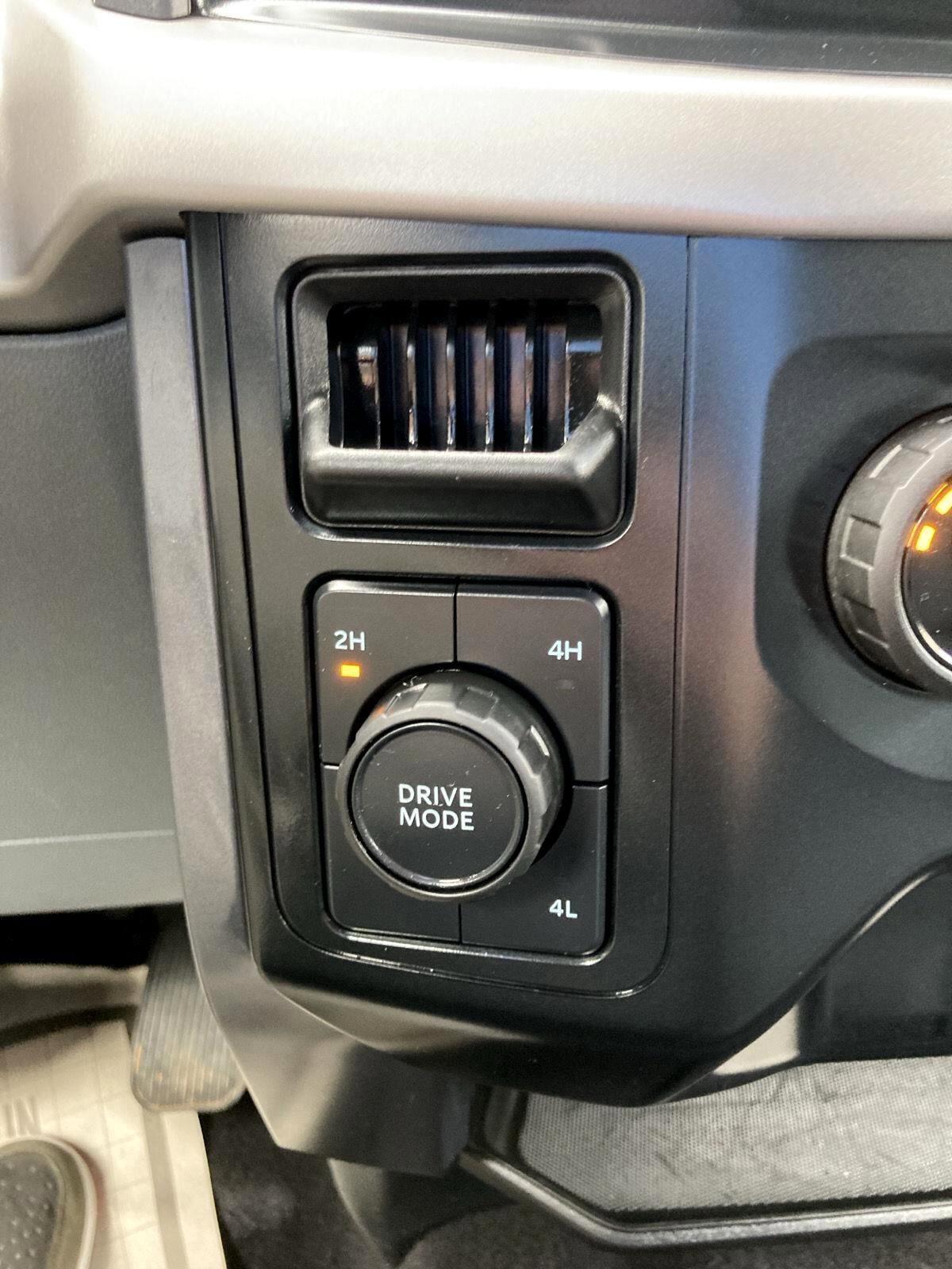 Used 2023 Ford F150 XLT image 21