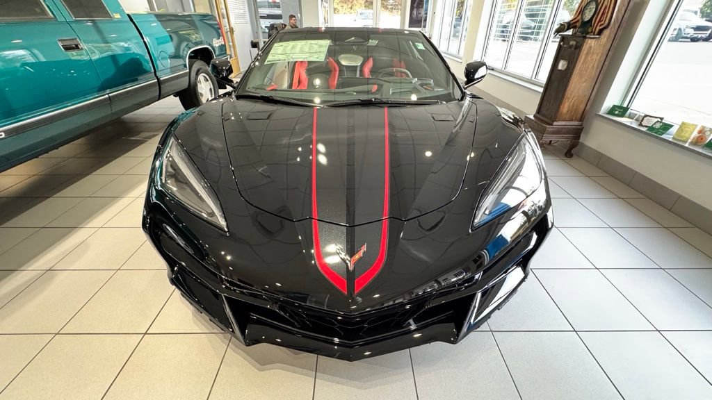 New 2026 Chevrolet Corvette E-Ray image 4