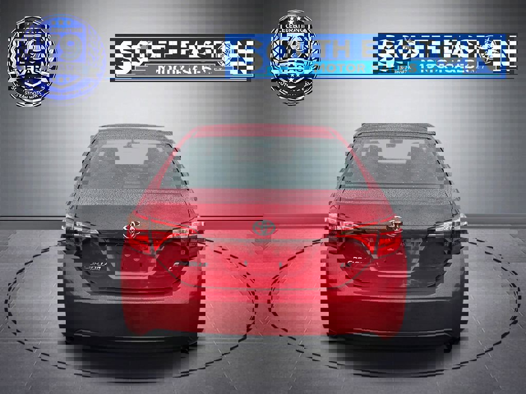 Used 2018 Toyota Corolla LE w/ Carpet Mat Package (TMS) image 4