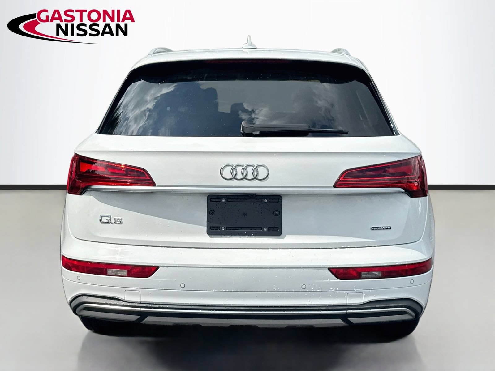 Used 2023 Audi Q5 2.0T Premium w/ Convenience Package AWD/4WD image 7