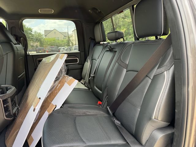 New 2026 RAM 3500 Laramie AWD/4WD image 17