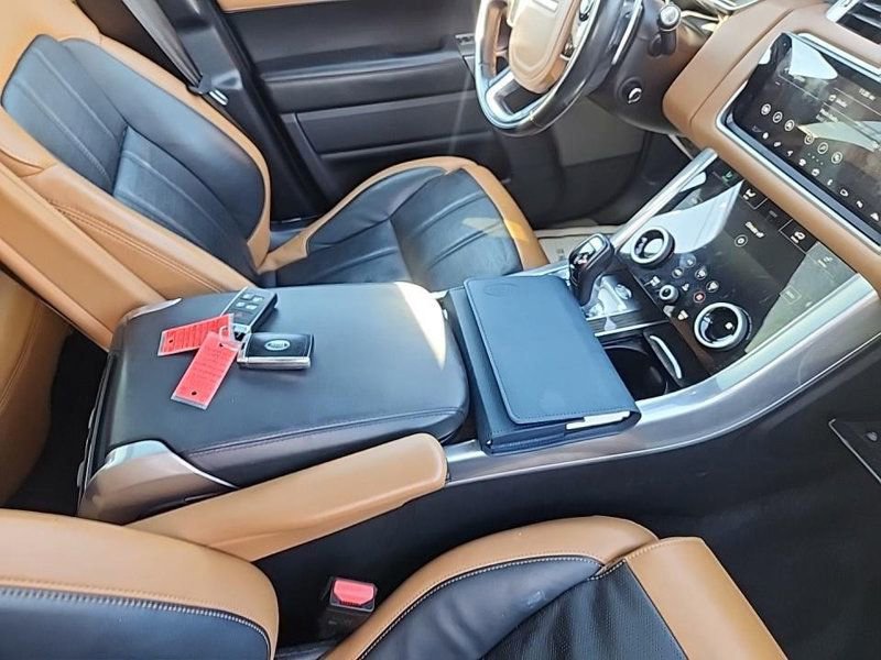 Used 2019 Land Rover Range Rover Sport HSE Dynamic image 6