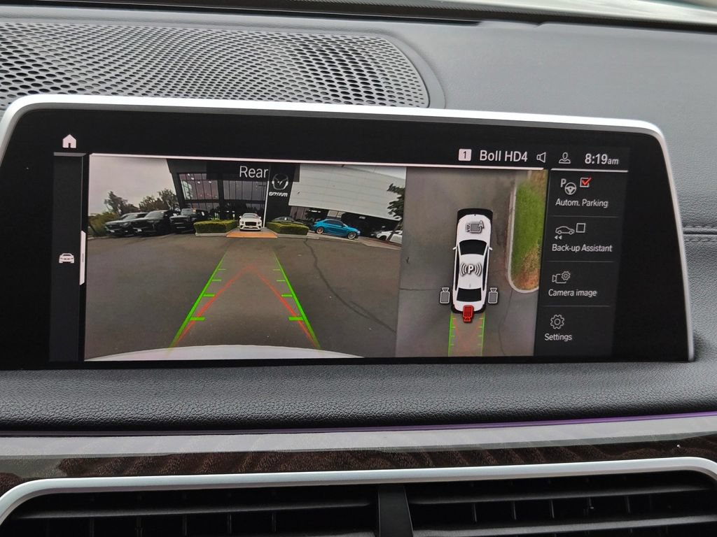 Used 2021 BMW 740i w/ M Sport Package RWD image 19