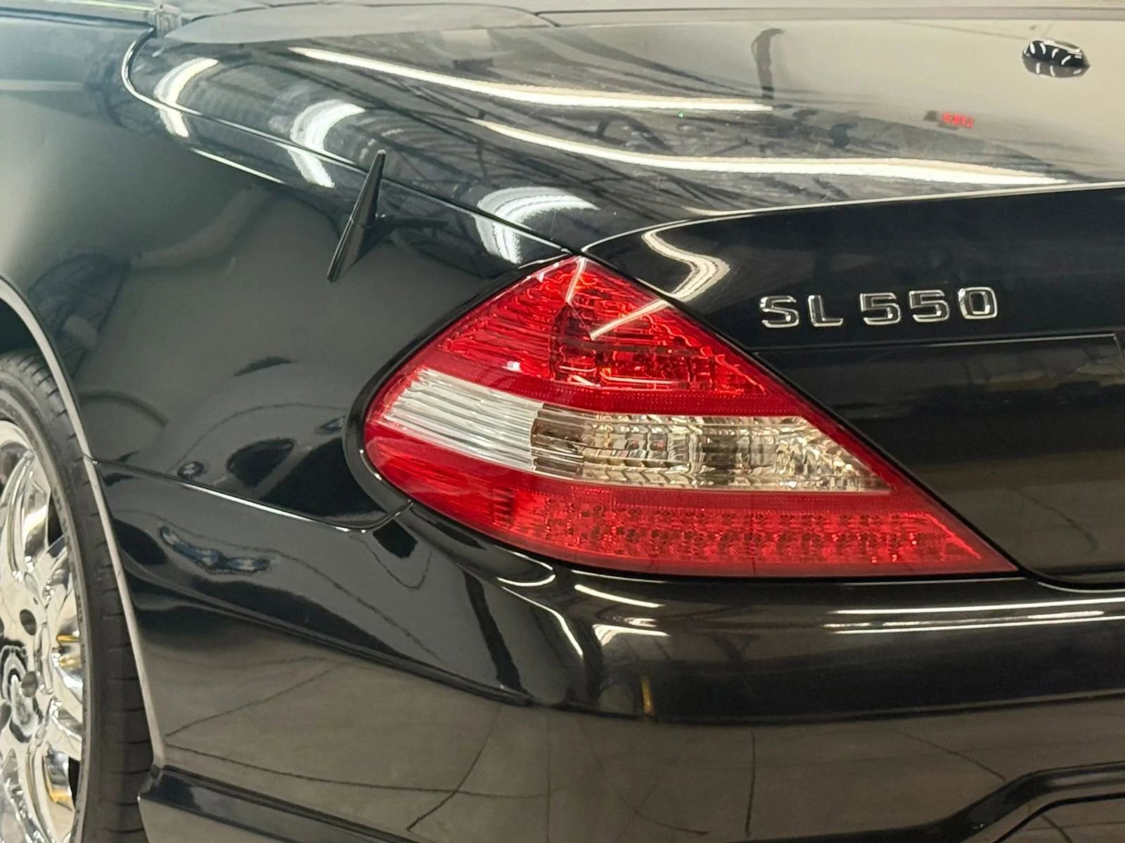 Used 2009 Mercedes-Benz SL 550 image 10