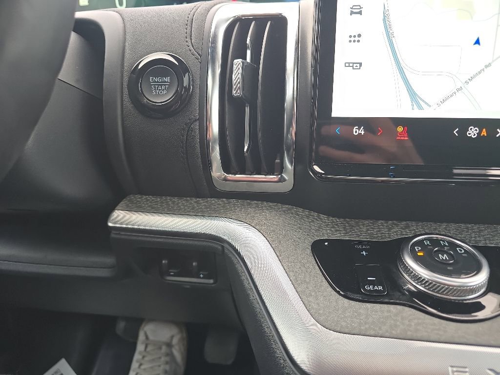 Used 2025 Ford Expedition Tremor AWD/4WD image 27