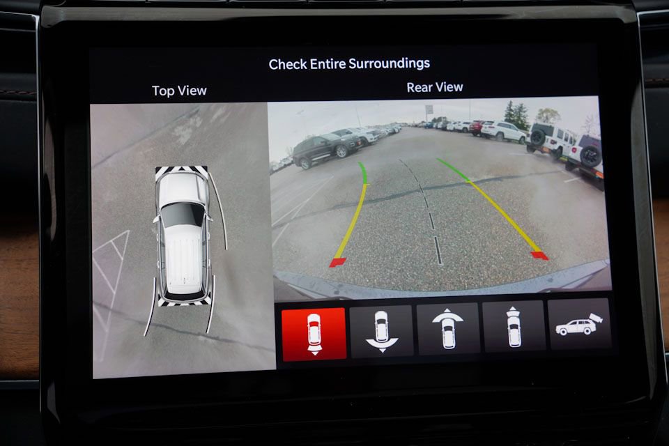 Used 2022 Jeep Grand Cherokee Summit image 40