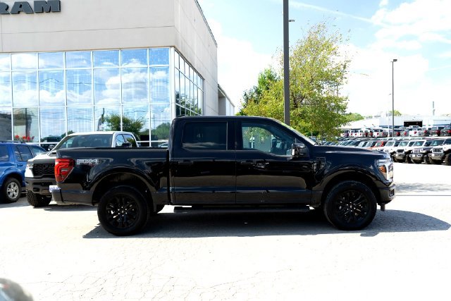 Used 2025 Ford F150 Lariat w/ Equipment Group 501A Mid AWD/4WD image 4