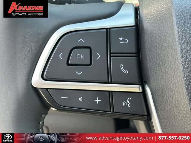 Used 2023 Toyota Highlander XSE AWD/4WD image 28
