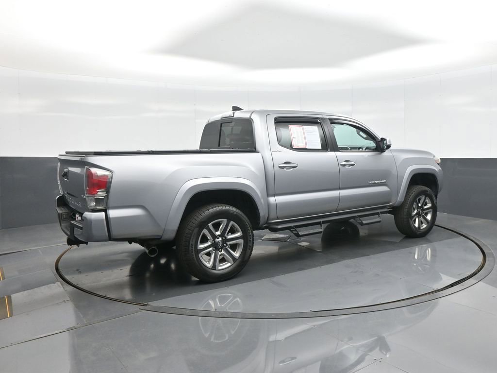 Certified 2017 Toyota Tacoma Limited w/ Tow Package RWD image 9