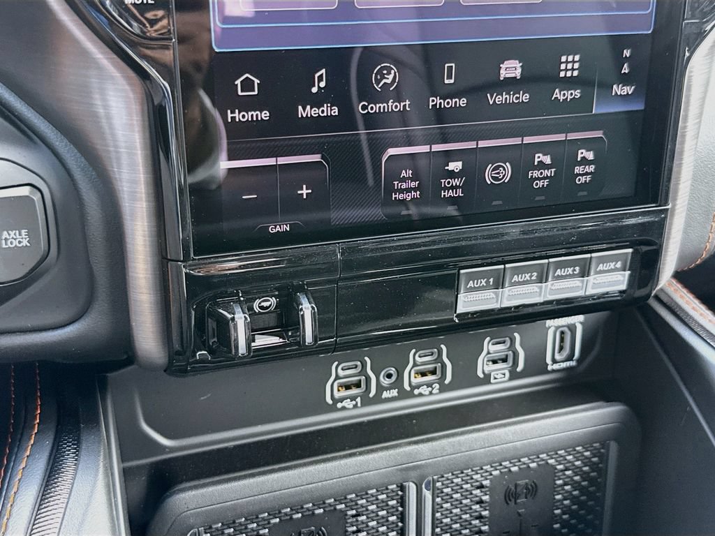 New 2027 RAM 2500 Rebel w/ Rebel Level 2 Equipment Group AWD/4WD image 16
