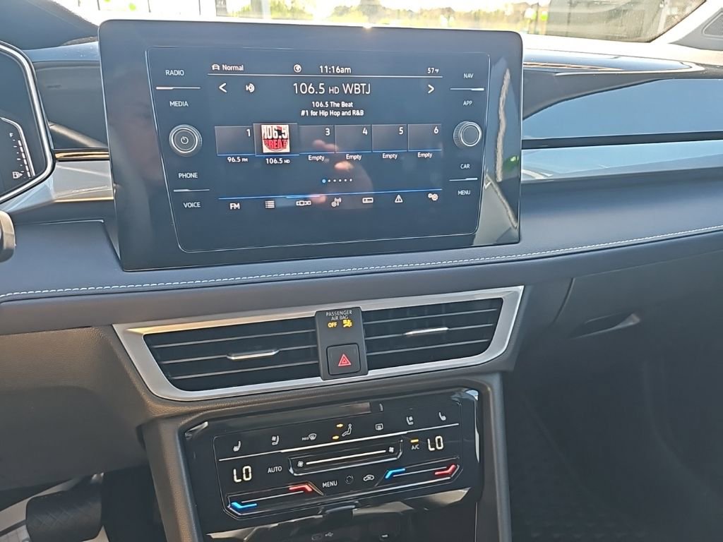 Certified 2025 Volkswagen Taos SEL image 11