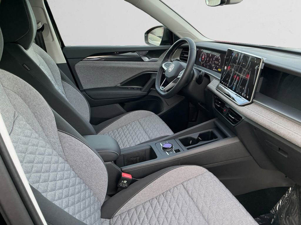 New 2026 Volkswagen Tiguan S image 15